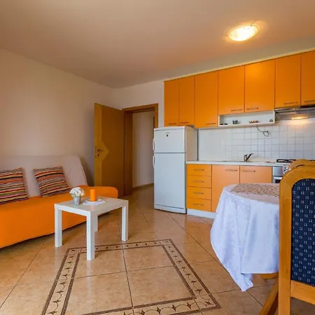 Ferienwohnung Fuer 4 Personen Ca 42 Qm In Dramalj, Kvarner Bucht Crikvenica Und Umgebung דירה דראמליי